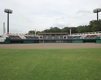 八幡平運動公園野球場